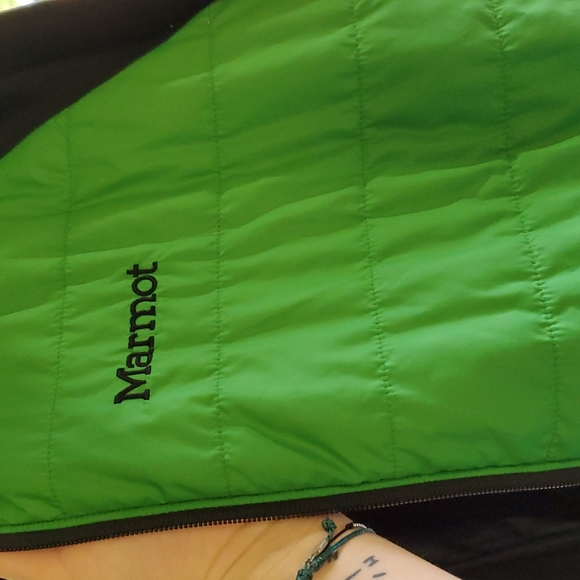 Marmot jacket size large - Picture 2 of 7